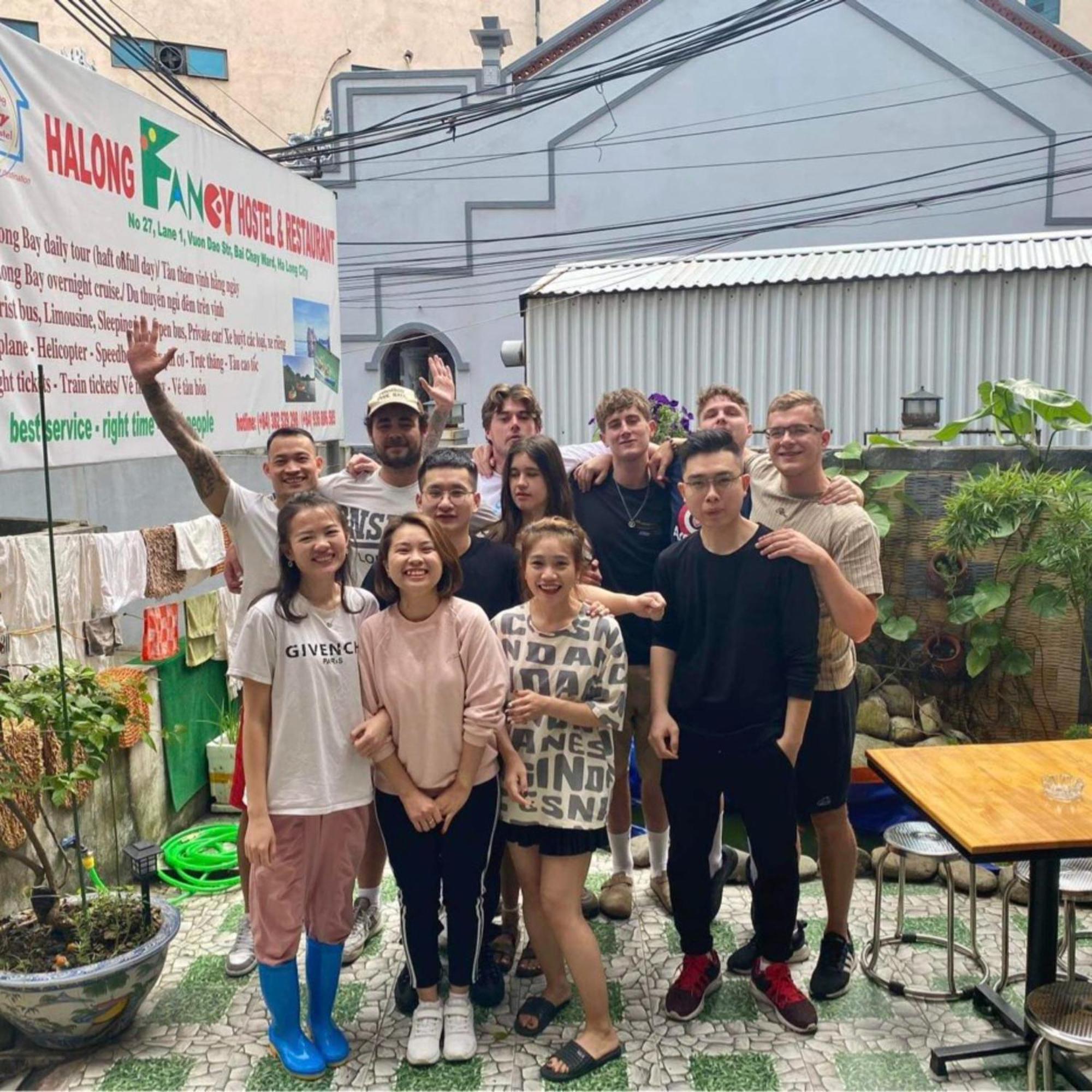 Ha Long Fancy Hostel With Vegetarian And Vegan Restaurant Exterior photo